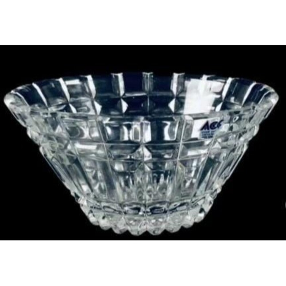 Elegant Hand Made 24% Lead Crystal ACC Poland Heavy serving or candy bowl
